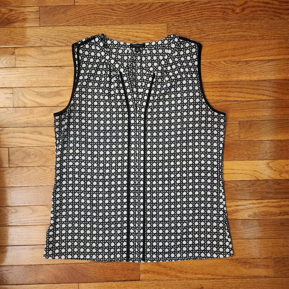 Ann Taylor Black & White Sleeveless Top